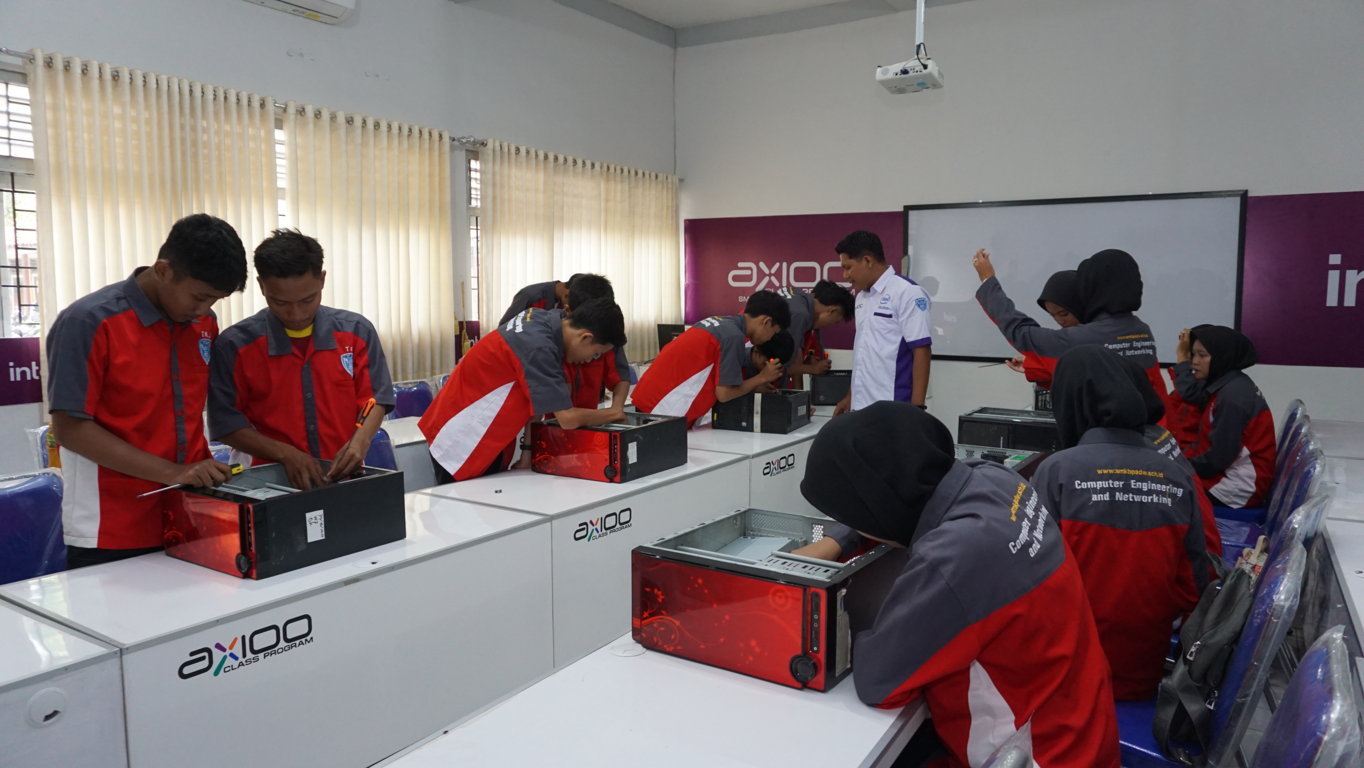 Akuntansi dan Keuangan Lembaga